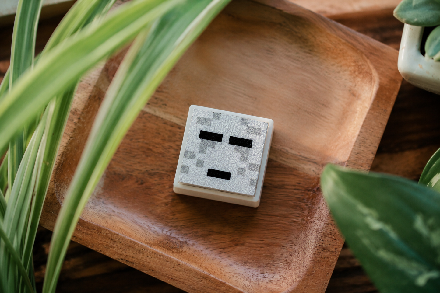 Blocky Ghost Clicker – Ghast-Inspired Minecraft Fan Design